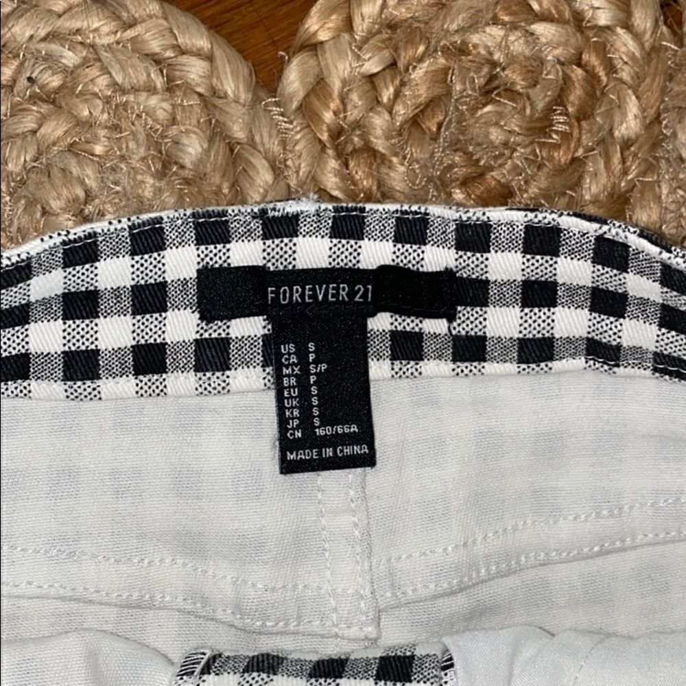 Forever 21 it was never used - Picture 2 of 4